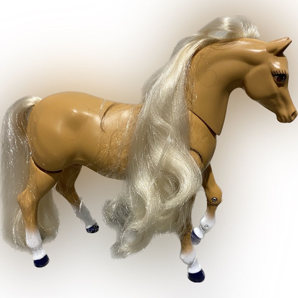 Vintage 1993 High Stepper Walking Palomino Horse made by Mattel